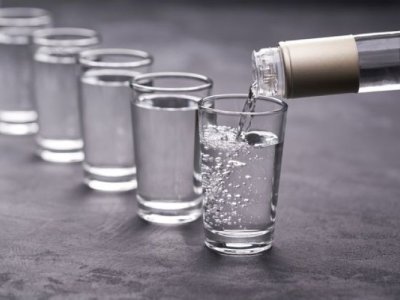 Azərbaycanda araq BAHALAŞACAQ