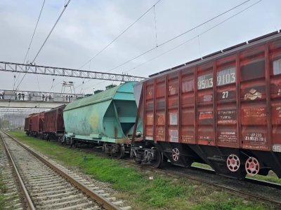 Taxıl qatarı Bakıdan Ermənistana YOLA SALINIR - VİDEO