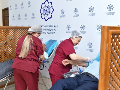 Nazirlikdə Zəfər Günü münasibətilə qanvermə aksiyası - FOTOLAR