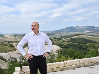 Bu gün Qarabağ və Şərqi Zəngəzur dirçəlir