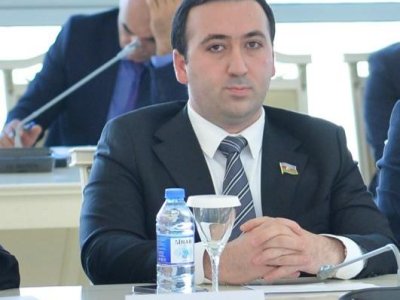 Azadlıq, suverenlik və müstəqil dövlətçiliyin rəmzi