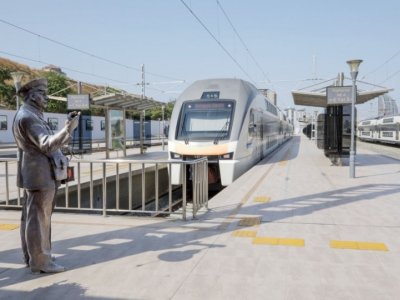 Bu il dəmir yoli ilə 8 milyondan çox sərnişin daşınıb