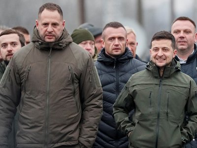 Zelenskinin yaxın adamının üstünü qara buludlar alıb