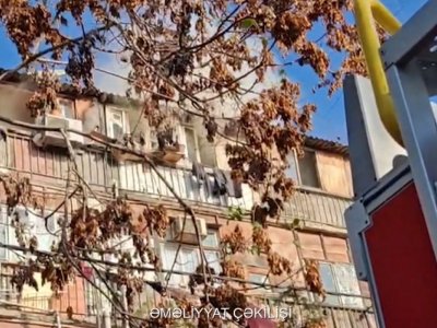 Bakıda yataqxanada yanğın - Sakinlər təxliyə edildi