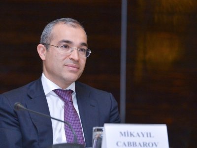 Bu şəxslər daha az vergi ödəyəcək - Mikayıl Cabbarov AÇIQLADI