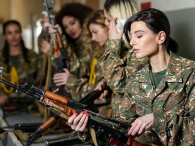 Ermənistanda bu qadınlar hərbi xidmətə çağırılırlar