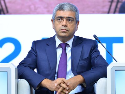 Şəhid ailələri və müharibə əlillərinə mənzil veriləcək