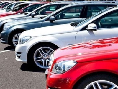 Dövlət qurumlarına məxsus 54 maşın satışa çıxarılır