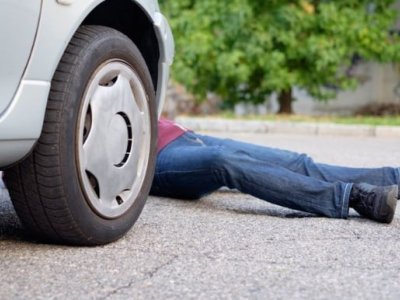 Sumqayıtda piyadanı maşın vurub öldürdü