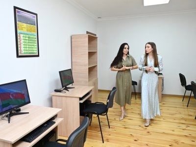 Prezidentin qızı və gəlini uşaq evinin açılışında - FOTO