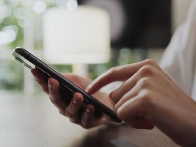 Rüsum dəyişir - Mobil telefonlar bahalaşacaq