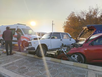 Naxçıvanda 2 maşın toqquşdu - 4 yaralı var