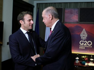 Ərdoğan Makronla Rusiya-Ukrayna münaqişəsindən DANIŞDI