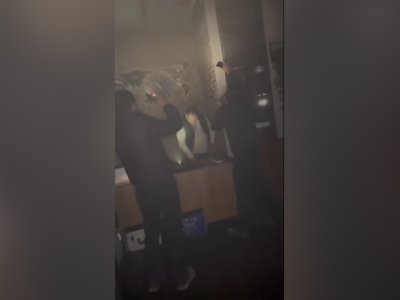 Yanan binanın təxliyə qapısı bağlı olub? - FHN-dən açıqlama