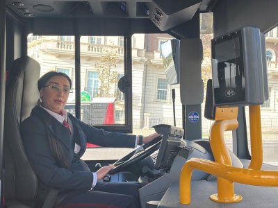Qadın avtobus sürücülər işə başladı