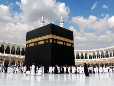 Həccə getmək istəyənlərin nəzərinə: Qeydiyyat tez başa çatacaq