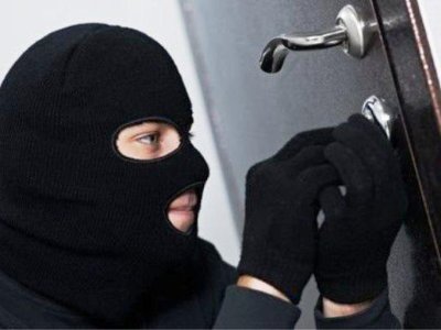 Polis Sabunçuda oğurluq edən keçmiş məhkumu saxladı