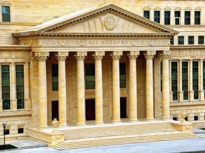 Azərbaycanda hakimin səlahiyyətlərinə xitam verildi