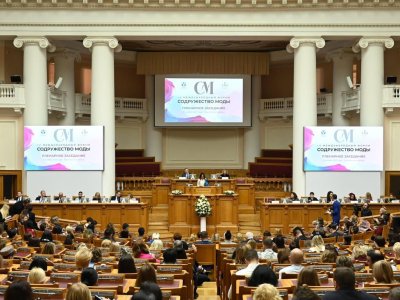 Deputatlar MDB Moda Forumunda regional əməkdaşlıqla bağlı mesaj veriblər