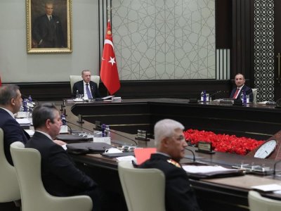 Ərdoğan vacib toplantı keçirdi - Azərbaycan da müzakirə edildi