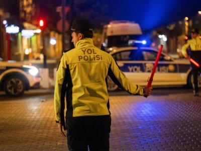 Yol polisi sürücü və piyadaları marifləndirdi