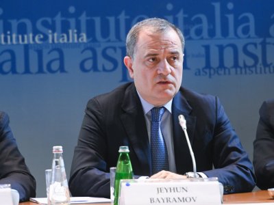 Ceyhun Bayramov İtaliyada regional prosesləri müzakirə etdi