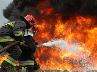 Binəqədidəki yanğın söndürüldü