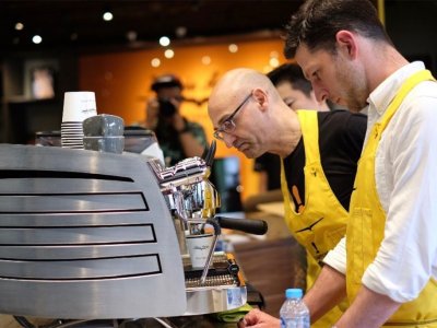 Bakıda nazirlərin “kofe yarışı” başlayıb