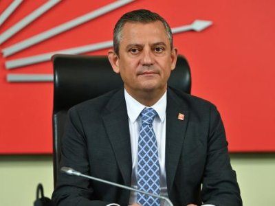 Özgür Özel Re-elected as CHP Leader