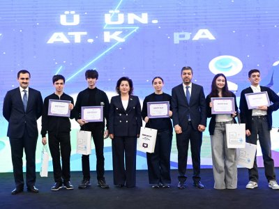 Məktəblilərarası Milli Hakatonun qalibləri mükafatlandırılıb