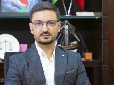 Vəkil məhkəmədə döyüldü