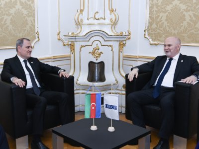 Ceyhun Bayramov ATƏT baş katiblə görüşdü 