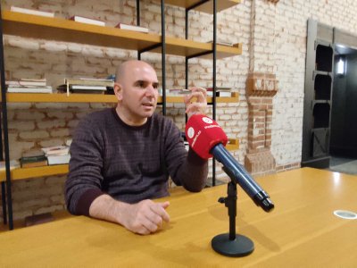 Axtardığım yolu tapana qədər çox əsərimi cırmışam - Karikaturaçı-rəssamla MÜSAHİBƏ