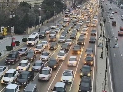 Bakının mərkəzi yollarında TIXAC yarandı
