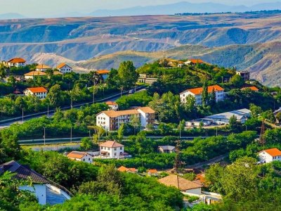 Azad edilmiş ərazilərdə 132 hektar yaşıllıq sahəsi salınıb - Nazir müavini