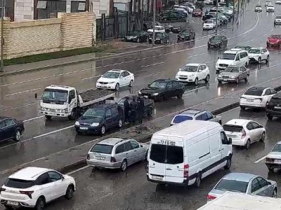 Yağışla bağlı bu yollarda tıxac var - SİYAHI