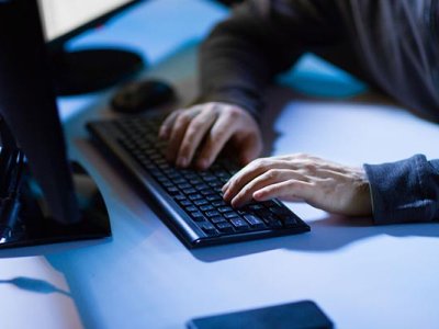 Saxta iş təklifləri ilə bağlı Xəbərdarlıq