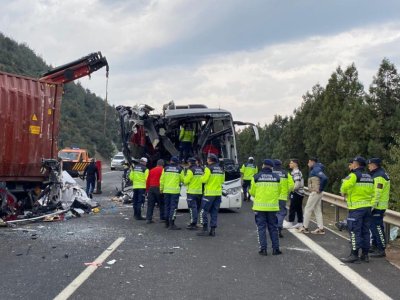 Türkiyədə dəhşətli qəza - 6 nəfər ÖLDÜ