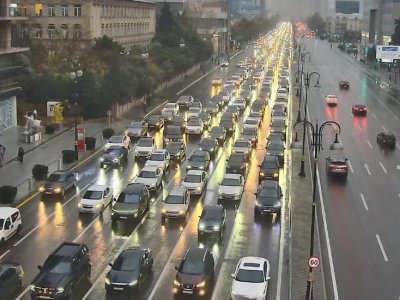 Paytaxtın əsas yollarında TIXAC var