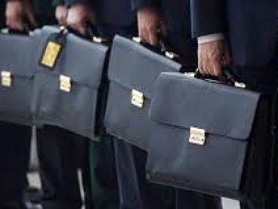 Bu dövlət işçilərinin əsgərliyə getmələri məcburi olacaq