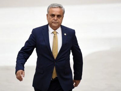 CHP-də qalmaqallı istefa