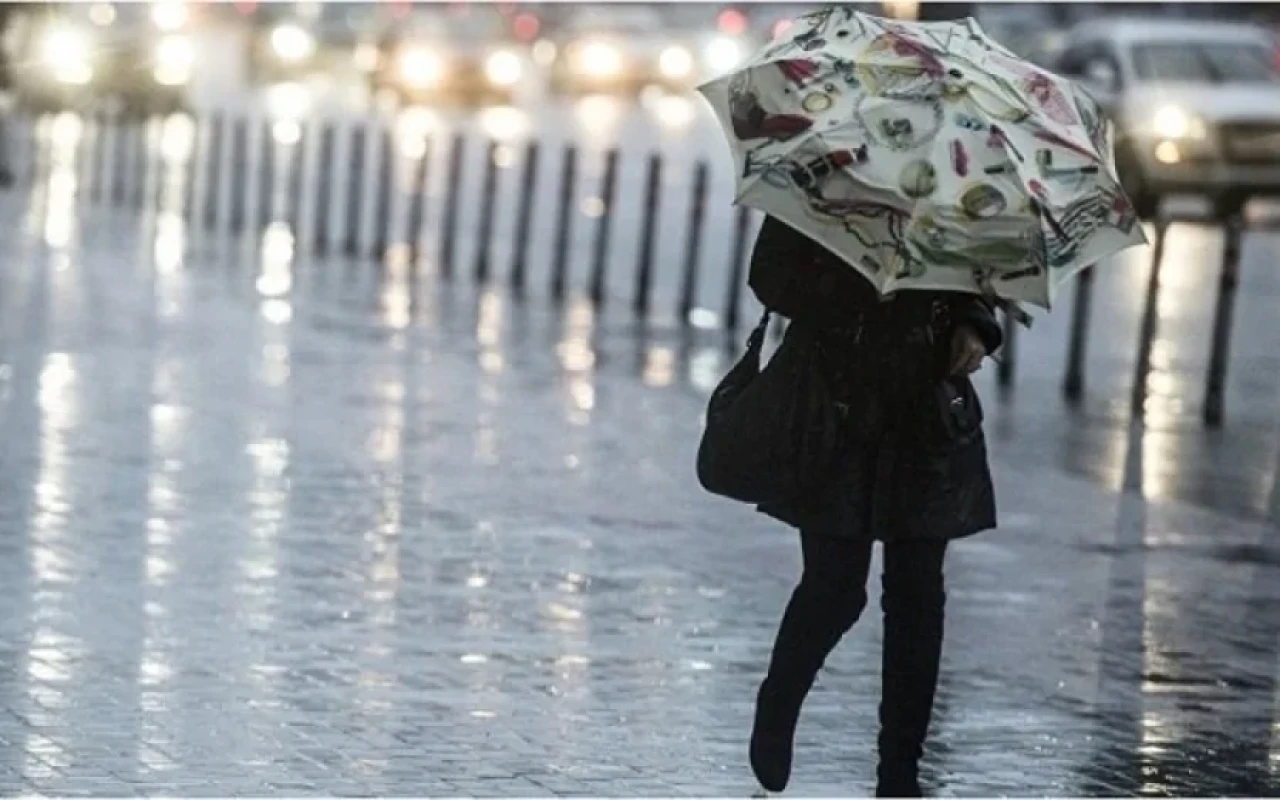 Nazirlik yağıntılı havaya görə əhaliyə müraciət etdi
