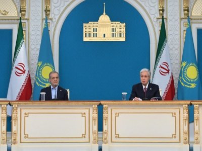 Pezeşkian Qazaxıstanda Tokayevlə görüşdü