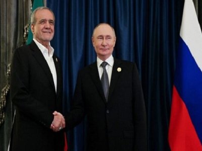 Pezeşkian Putinlə görüşdü