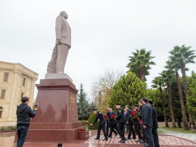 Salyanda Heydər Əliyevin xatirəsi yad edildi - FOTO
