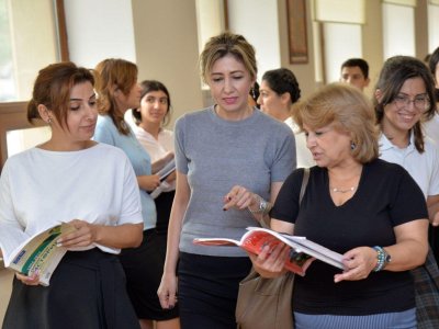 Müəllimlərə şad xəbər! - Yeni kartlar paylanacaq