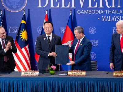 Tramp müharibə edən ölkələri barışdırdı