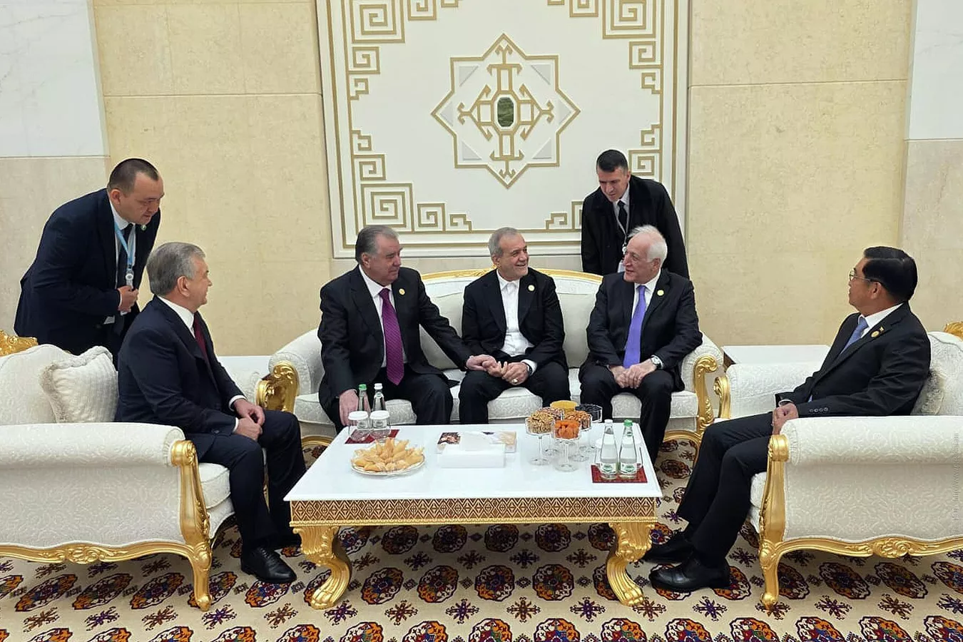 Erməni prezident müsəlman liderlərlə nələrdən danışdı...