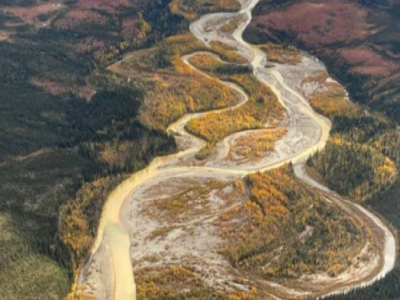Çaylar narıncıya boyandı - TƏHLÜKƏ