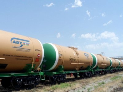 Azərbaycandan Ermənistana neft məhsullarının ilk partiyası yola salır